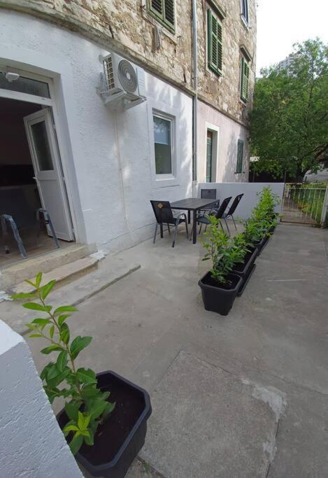 Central Vita Apartment Rijeka Exterior photo